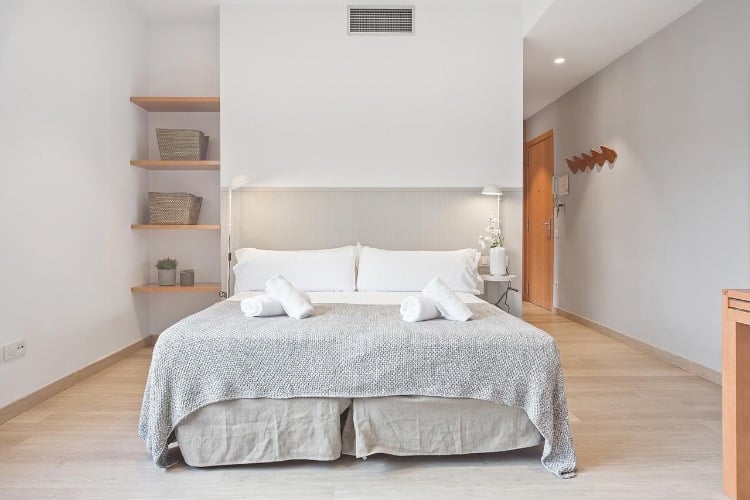 Fisa Rentals Gran Via Apartments, Barcelona