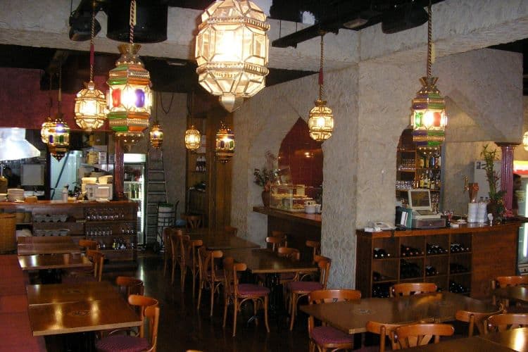 Interior inside restaurant Ugarit Barcelona